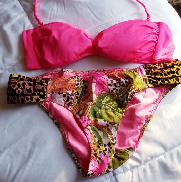 VICTORIA'S SECRET | BIKINI sz M Never worn! NWOT - Picture 1 of 7